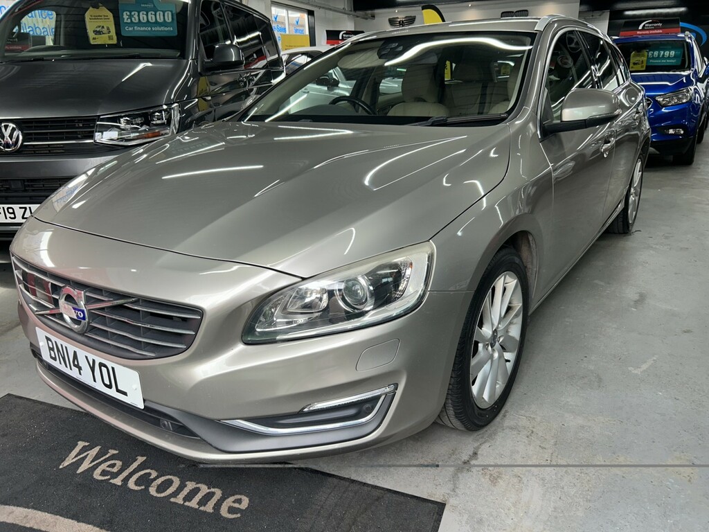 Volvo V60 2.0 D4 Se Lux Nav Gold #4
