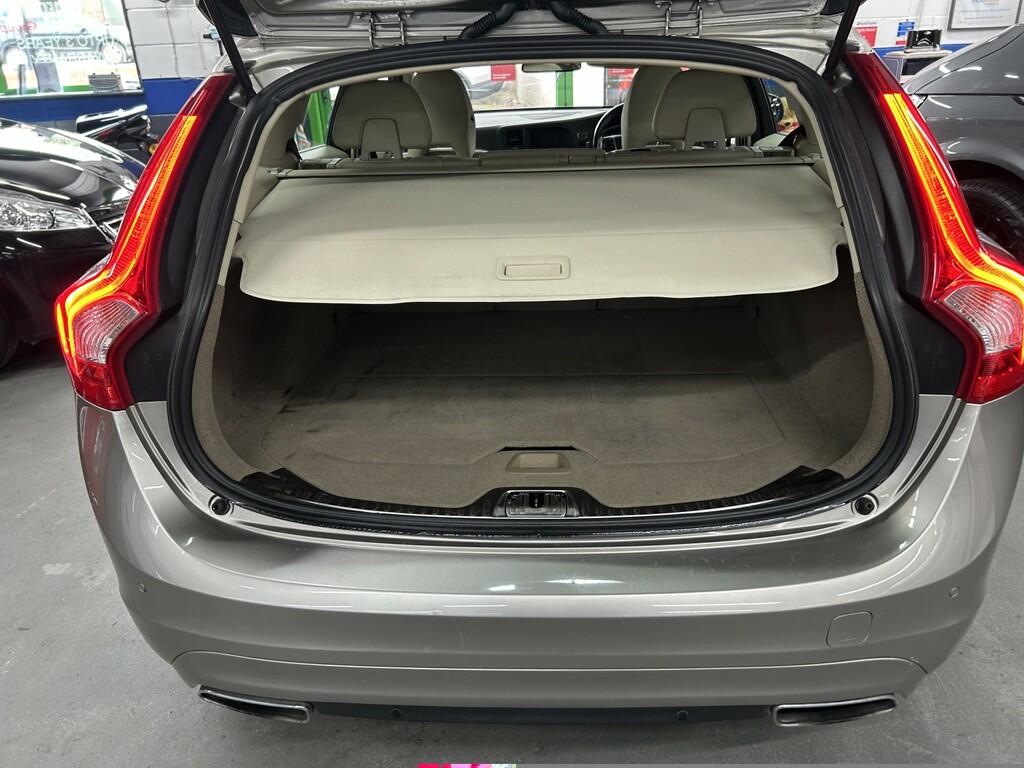 Volvo V60 2.0 D4 Se Nav Geartronic Euro 6 Ss Blue #51