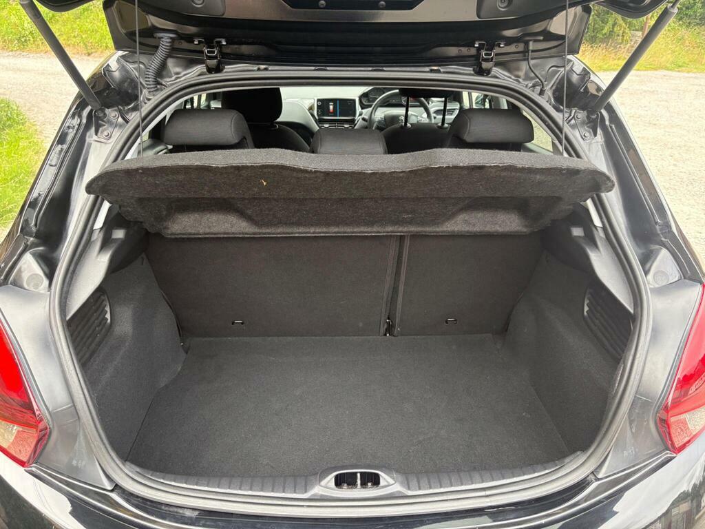 Peugeot 208 1.2 Puretech Tech Edition Euro 6 Ss White #9