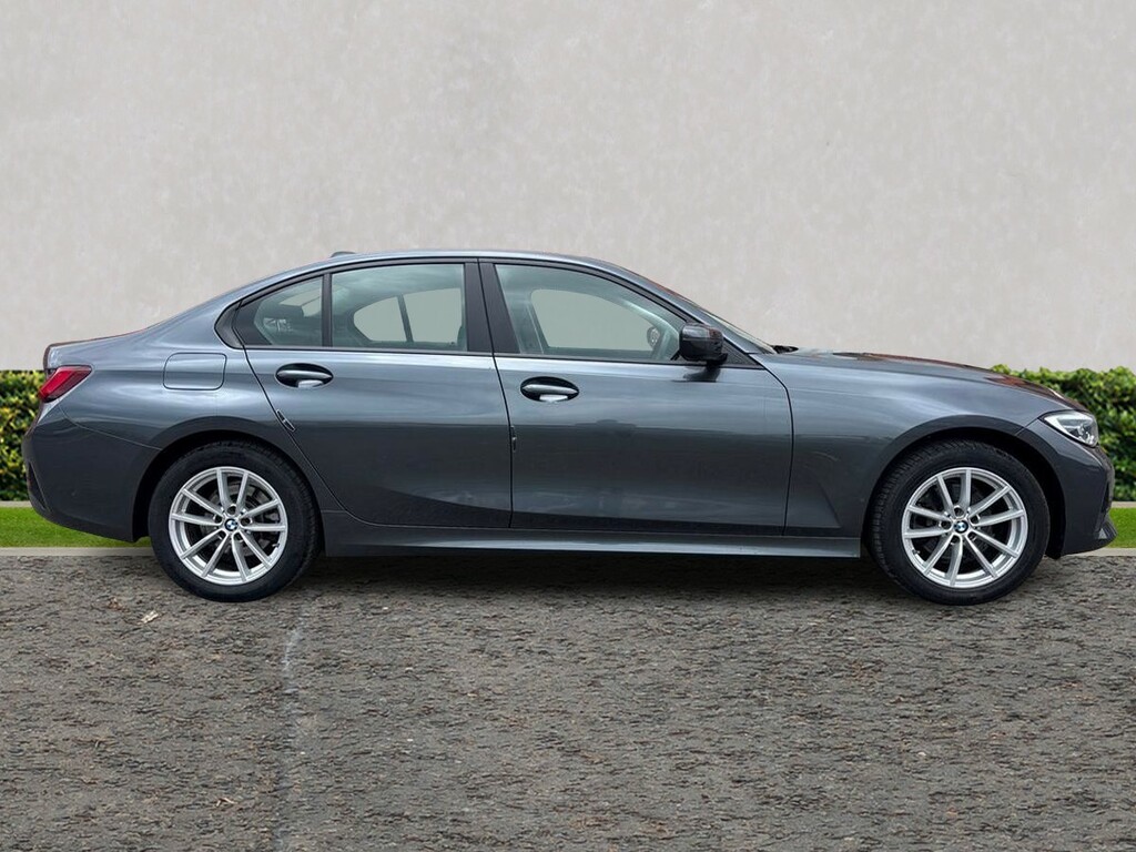 BMW 3 Series 320I Xdrive Se Pro Step AK22WUU Grey #2