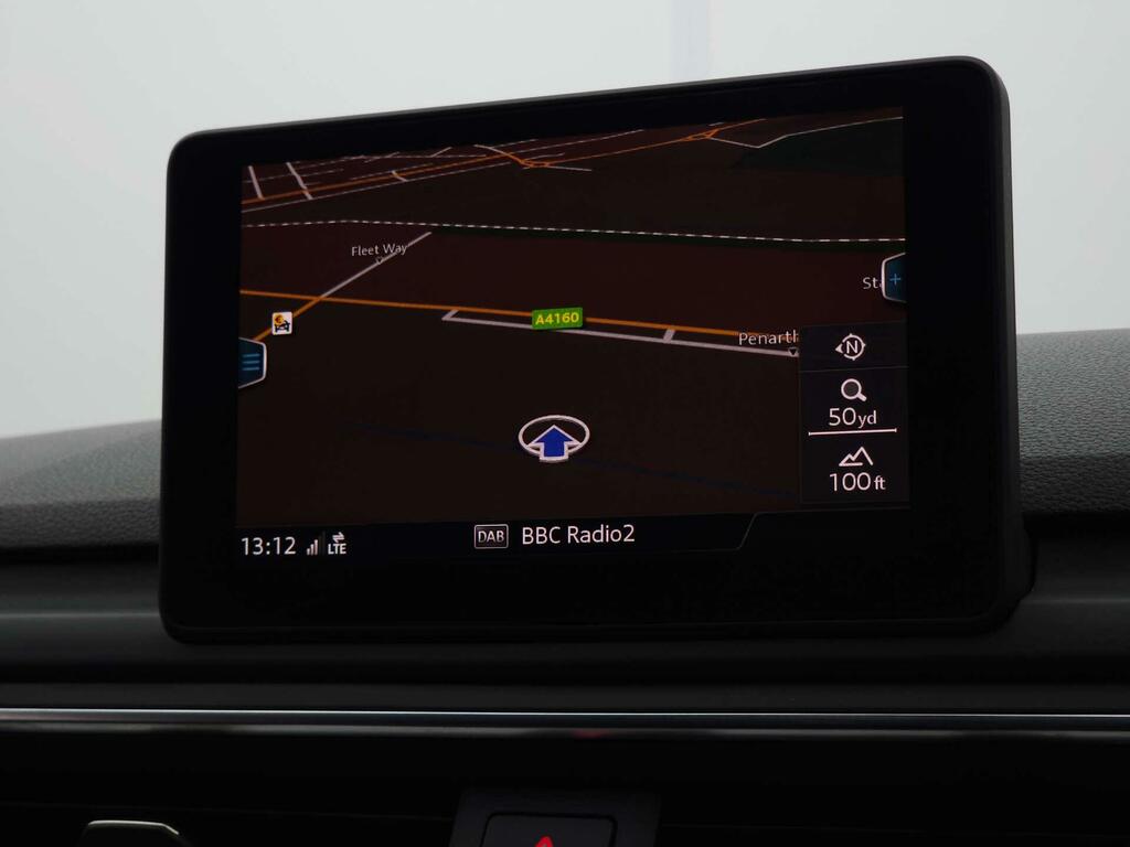 Audi A4 Avant S Line Black #4