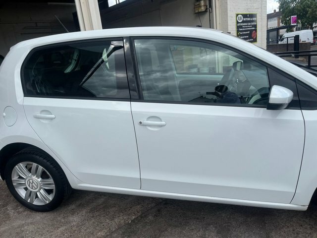 Volkswagen Up 1.0 High Up Hatchback White #3