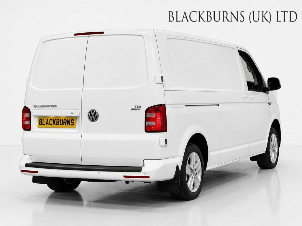 Volkswagen Transporter 2L Highline DU67JKO White #4