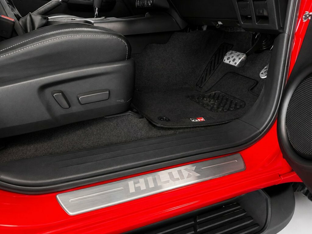 Toyota HILUX 2.8L Gr Sport Ii Red #6