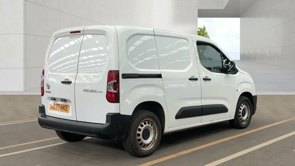 Toyota Proace City 1.5L Active White #3