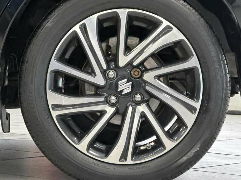 Suzuki Swift 1.2 Dualjet 83 12V Hybrid Sz5  #4