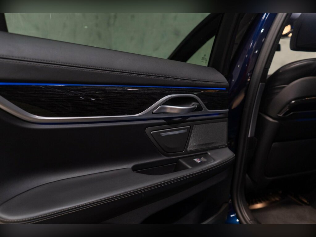 BMW 7 Series 745Le Xdrive M Sport Black #21