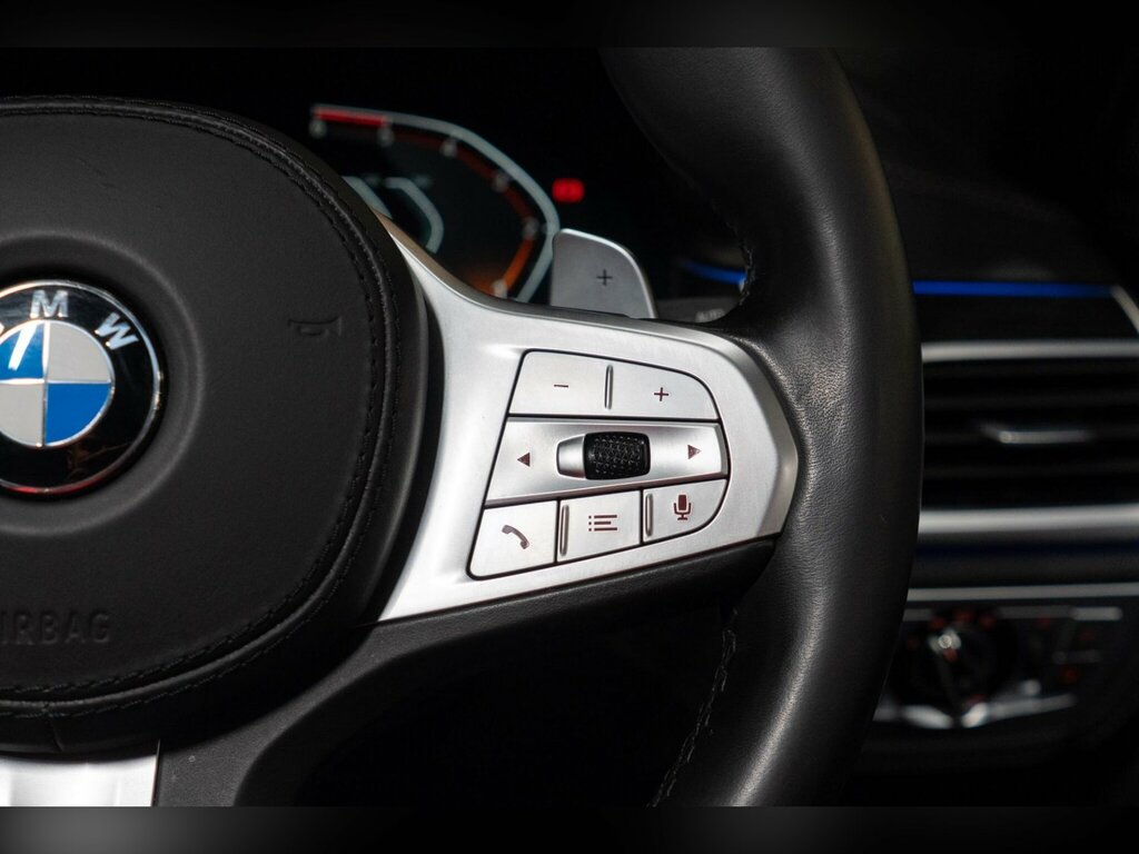 BMW 7 Series 745Le Xdrive M Sport Black #33