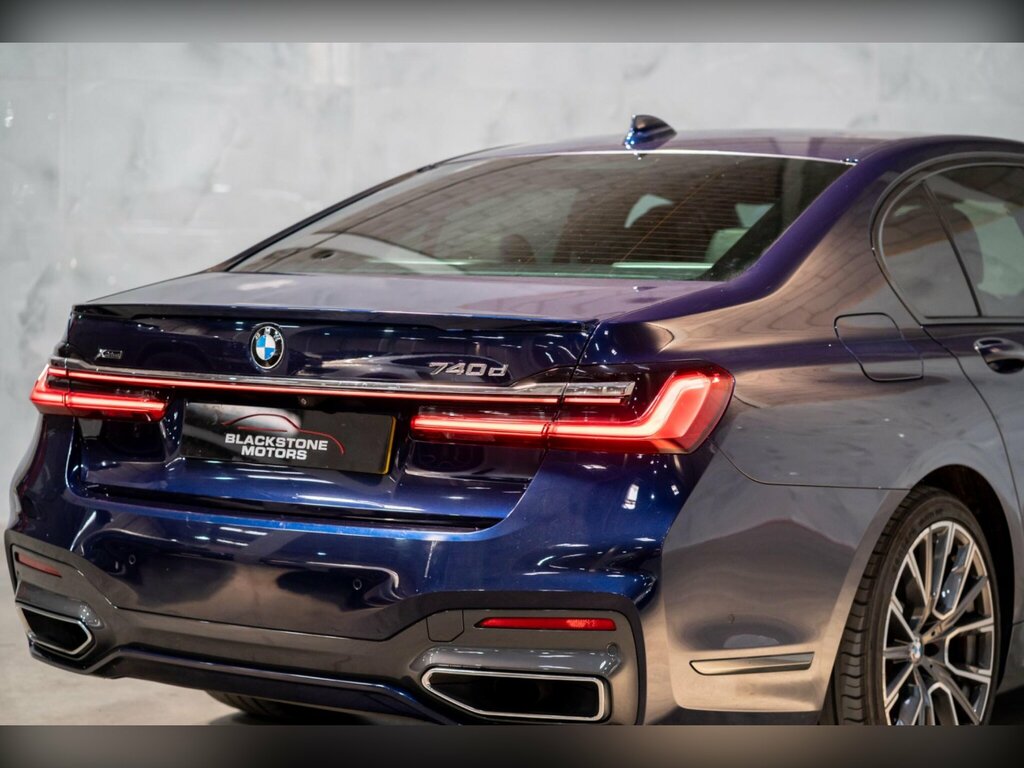 BMW 7 Series 745Le Xdrive M Sport Black #42