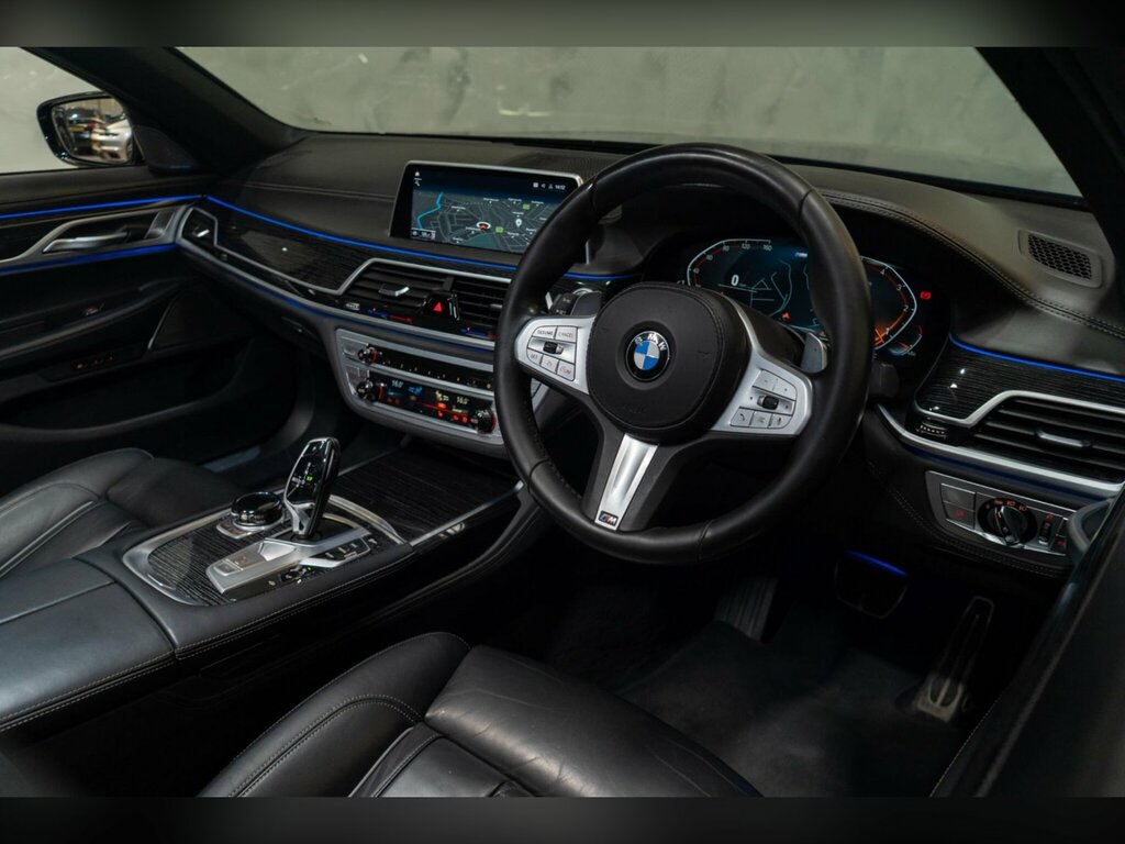 BMW 7 Series 745Le Xdrive M Sport Black #13