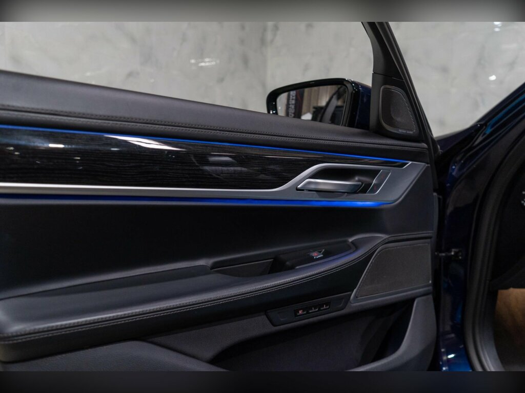 BMW 7 Series 745Le Xdrive M Sport Black #20