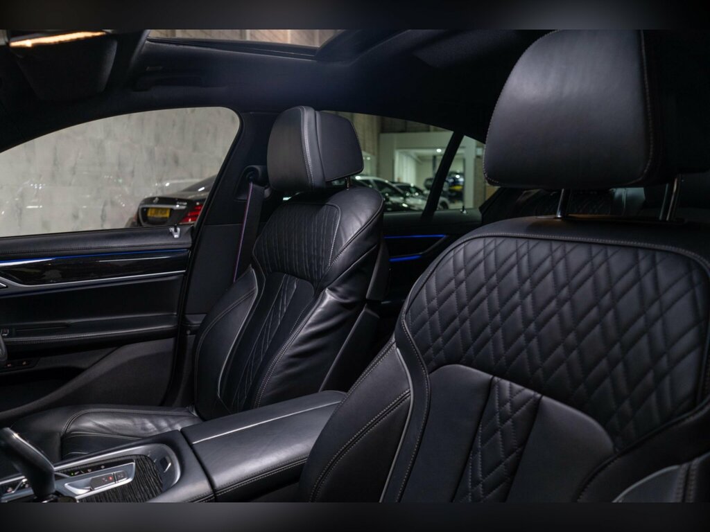 BMW 7 Series 745Le Xdrive M Sport Black #36
