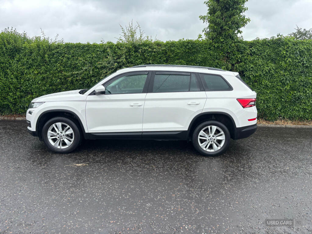 Skoda Kodiaq 2.0 Tdi Se Technology 4X4 White #3
