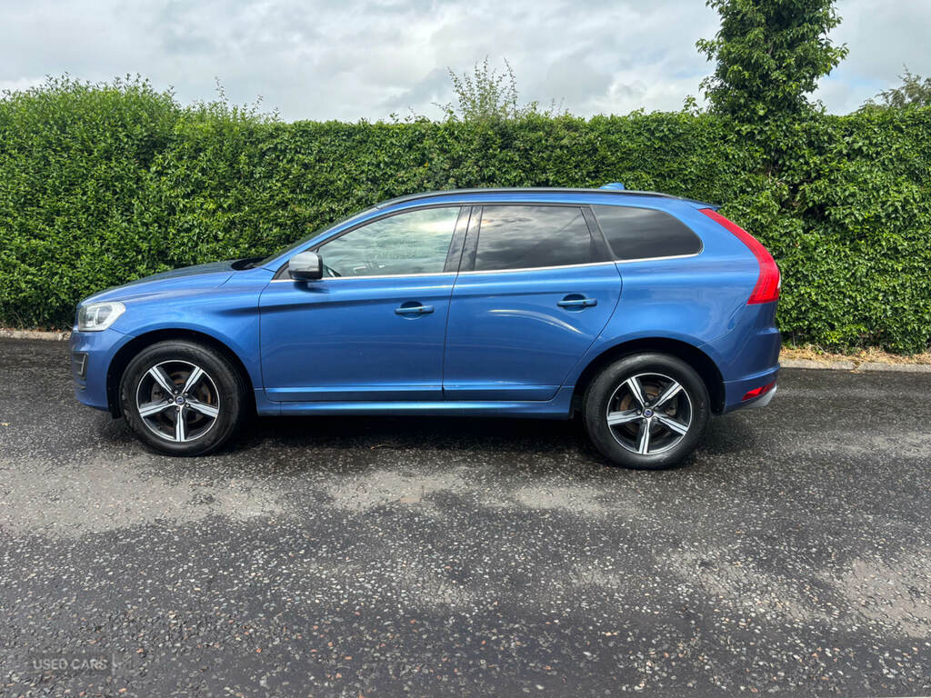 Volvo XC60 D4 190 R Design Nav Geartronic AYZ8486 Blue #3
