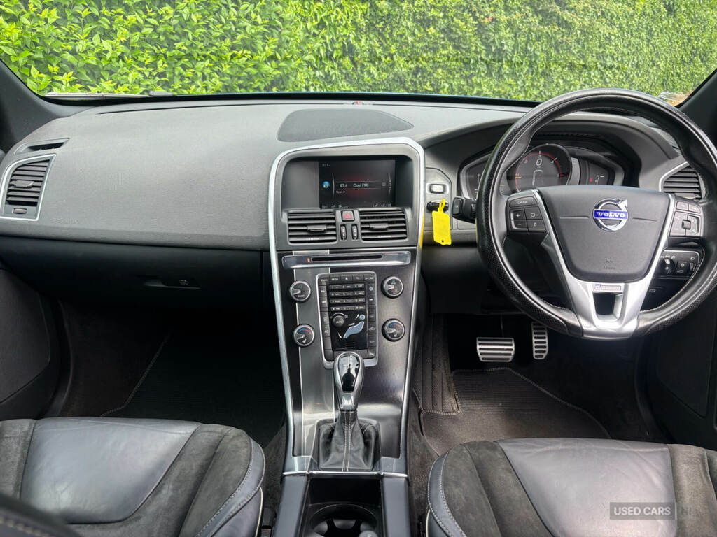 Volvo XC60 D4 190 R Design Nav Geartronic AYZ8486 Blue #5