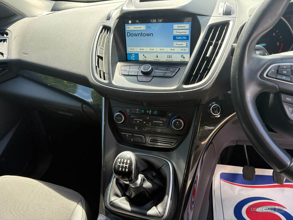 Ford Kuga 1.5 Tdci Titanium 2Wd White #6