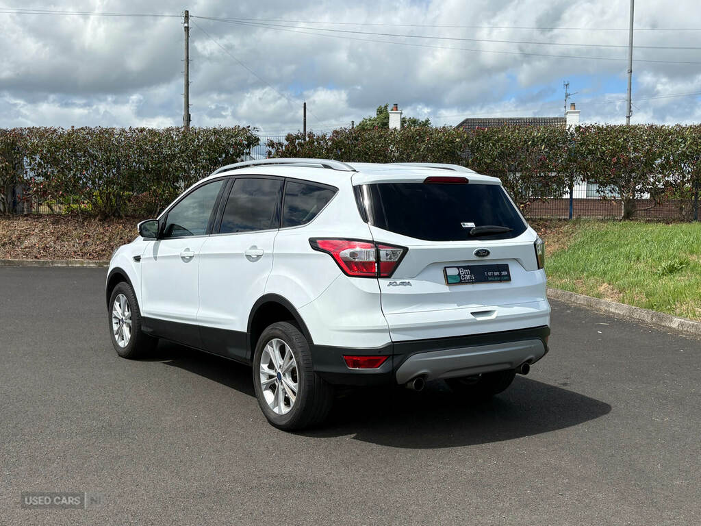 Ford Kuga 1.5 Tdci Titanium 2Wd White #3