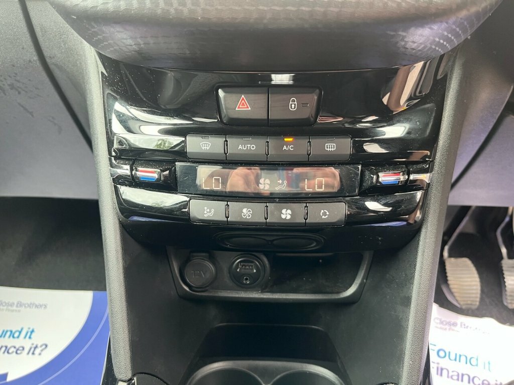 Peugeot 2008 2008 Allure Bluehdi White #19