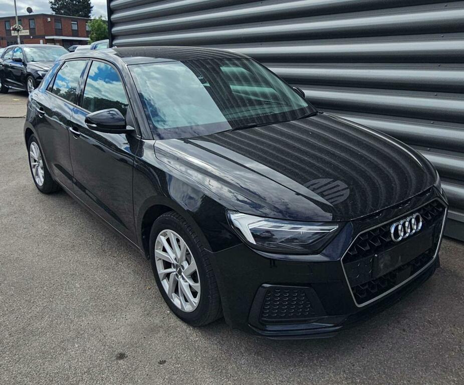 Audi A1 1.0 Tfsi 30 Sport Sportback Euro 6 Ss VN19MBU Black #3