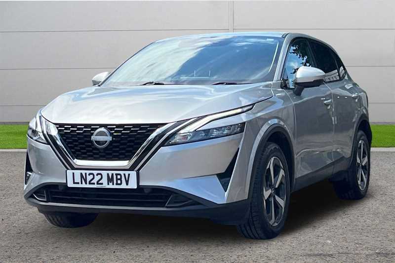 Nissan Qashqai 1.3 Dig-t Mh N-connecta Silver