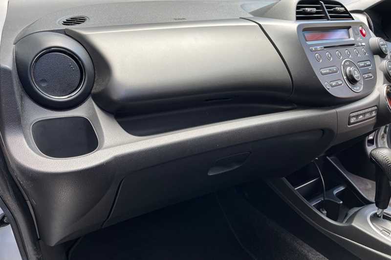 Honda Jazz 1.4 I-vtec Es Plus Cvt Euro 5 Grey #19