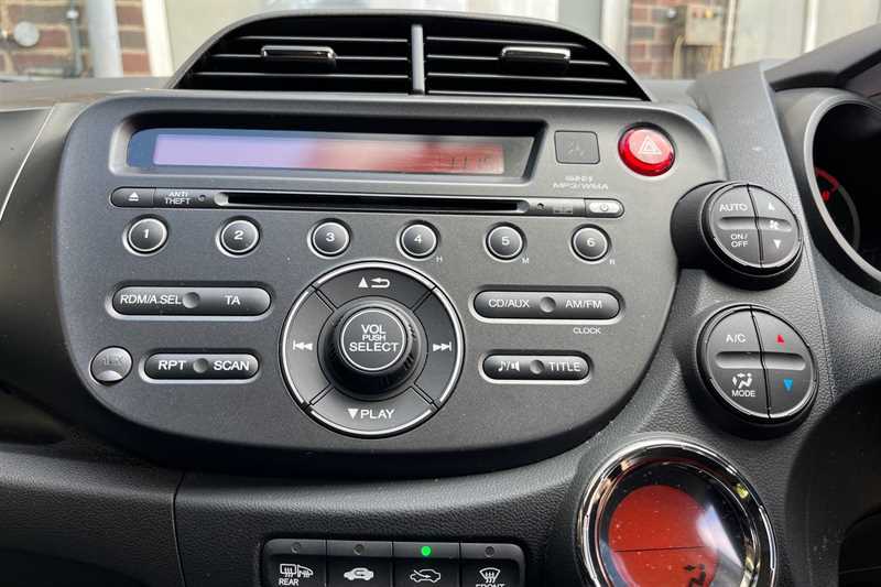 Honda Jazz 1.4 I-vtec Es Plus Cvt Euro 5 Grey #7