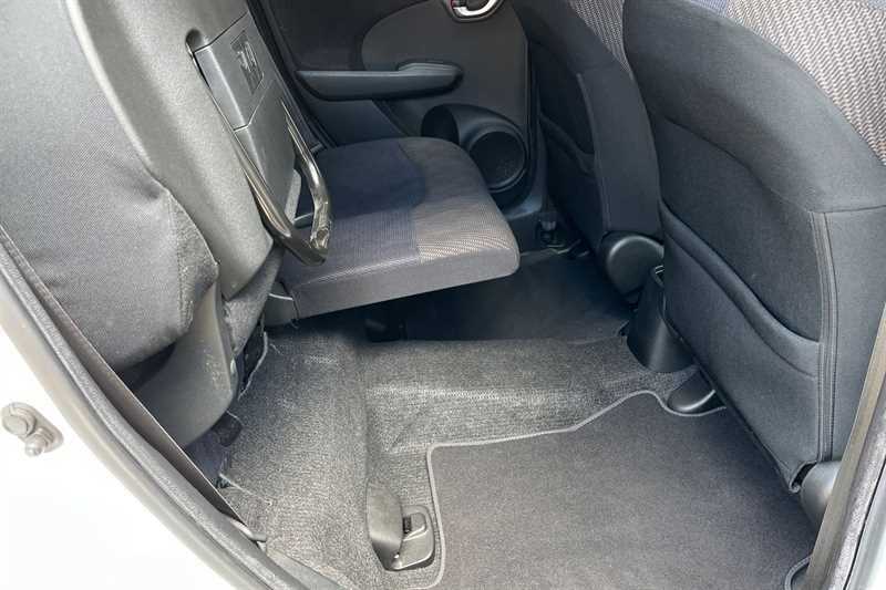 Honda Jazz 1.4 I-vtec Es Plus Cvt Euro 5 Grey #15