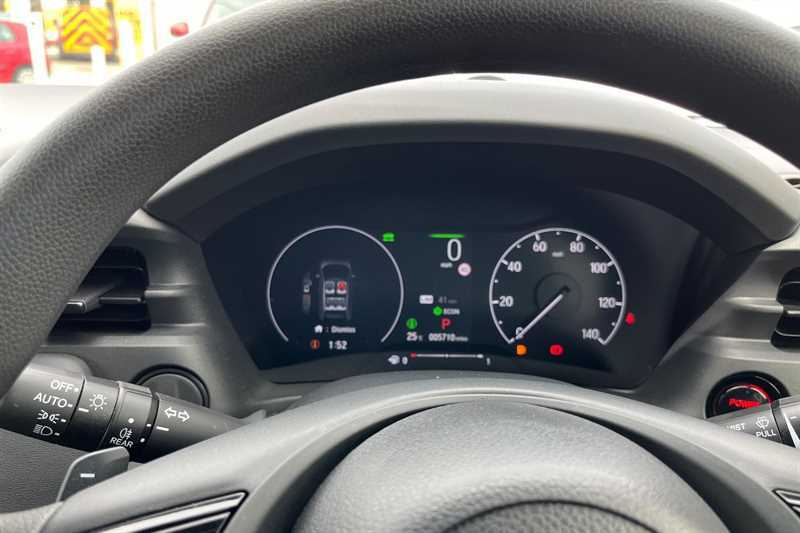 Honda Hr-V 1.5 Ehev Elegance Cvt White #2