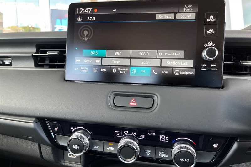 Honda Hr-V 1.5 Ehev Elegance Cvt White #6