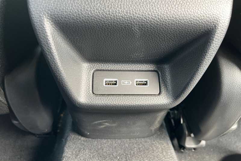 Honda Civic Honda Civic 2.0 H I-mmd Advance Hatchback Petr White #39