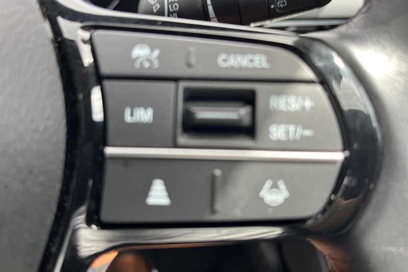 Honda Civic Honda Civic 2.0 H I-mmd Advance Hatchback Petr White #29