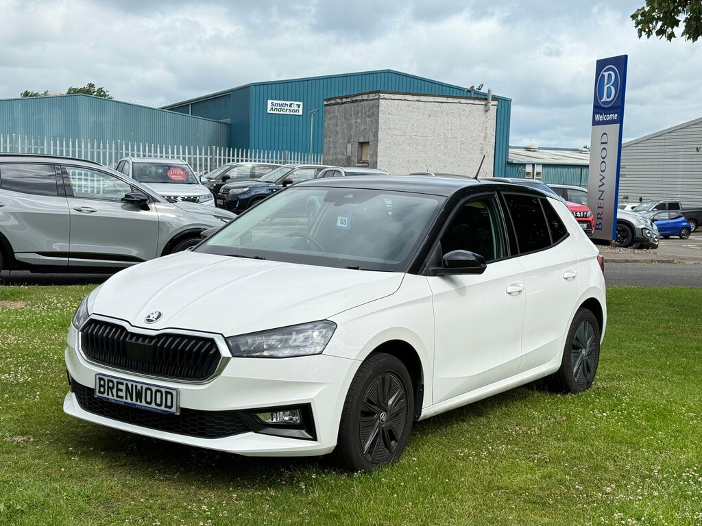 Skoda Fabia 1.0 Tsi Colour Edition Hatchback MJ72GVY White #3