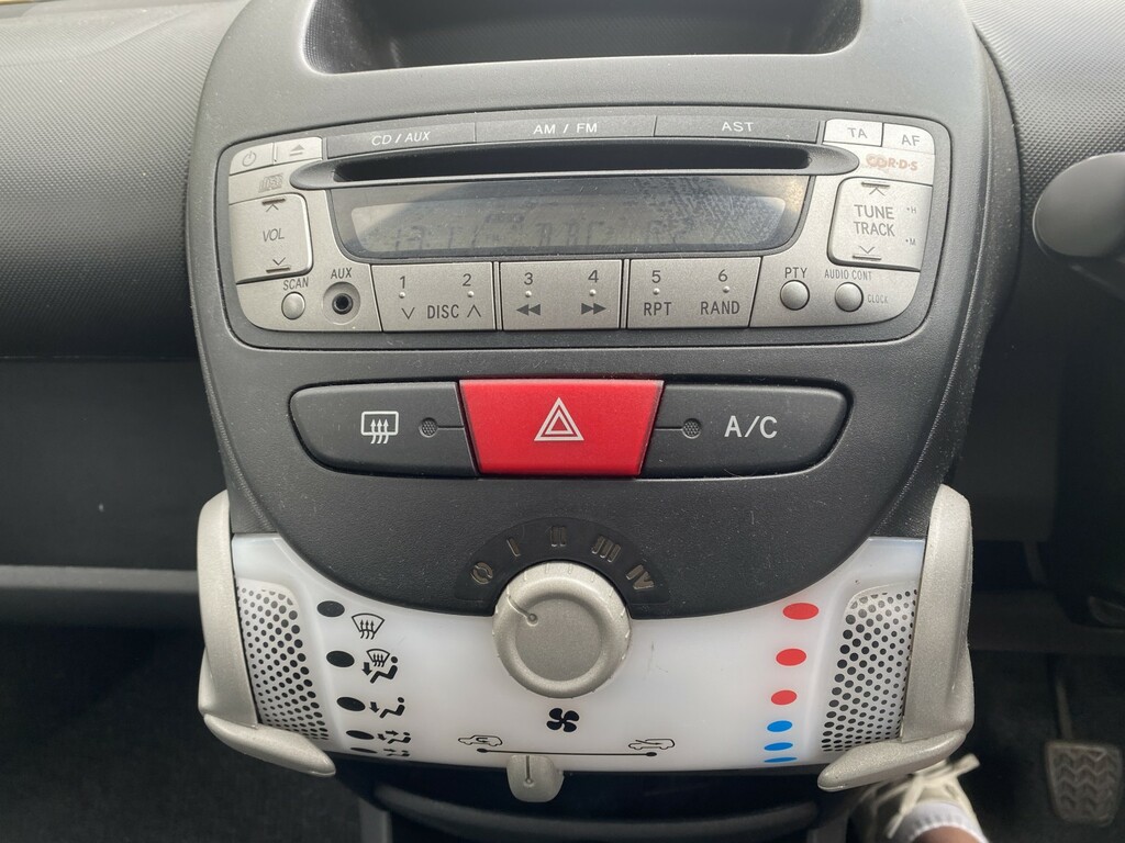 Peugeot 107 1.0 Allure #11