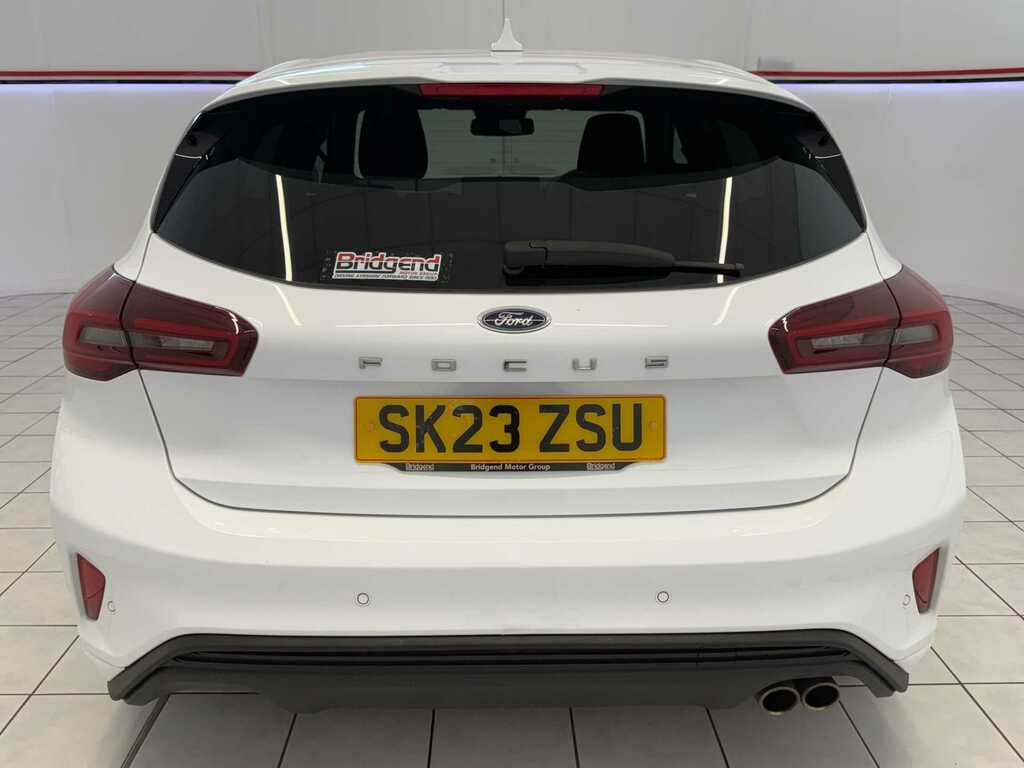 Ford Focus 1.0T Ecoboost St-line Hatchback SK23ZSU White #6