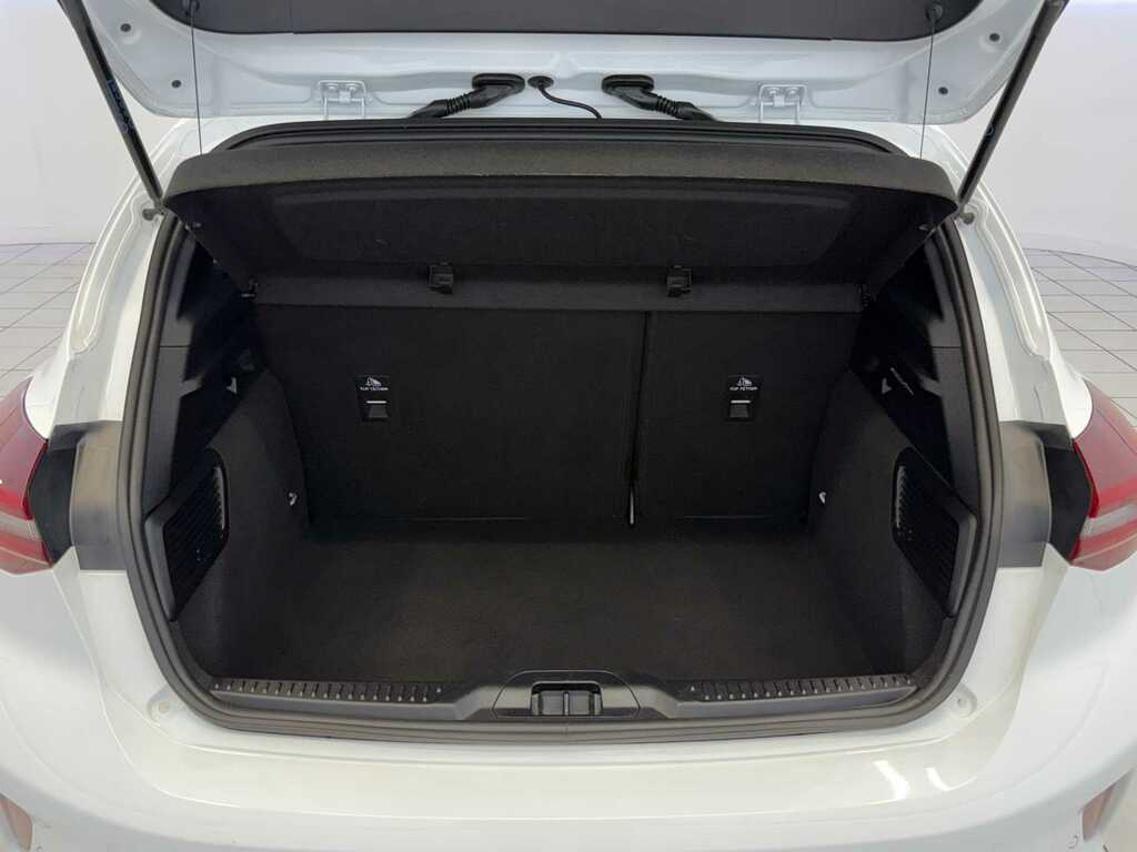 Ford Focus 1.0T Ecoboost St-line Hatchback SK23ZSU White #5