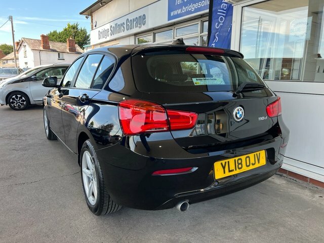 BMW 1 Series 118D Se Hatchback YL18OJV Black #3