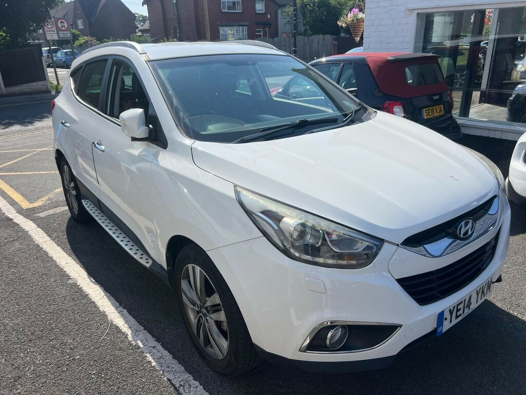 Hyundai Ix35 2.0 Crdi Premium 4Wd Euro 5 White #2
