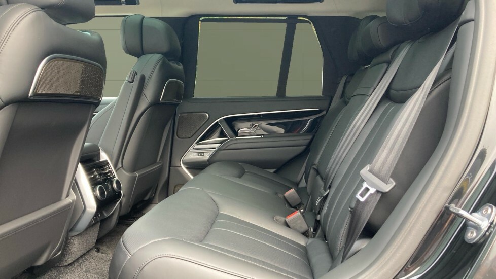 Land Rover Range Rover Autobiography YG75PPO Black #4