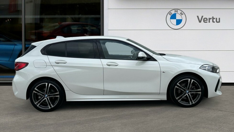 BMW 1 Series M Sport YC73ZVU White #3