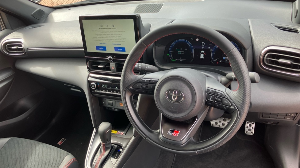 Toyota Yaris Cross Gr Sport YR75XGV Grey #6