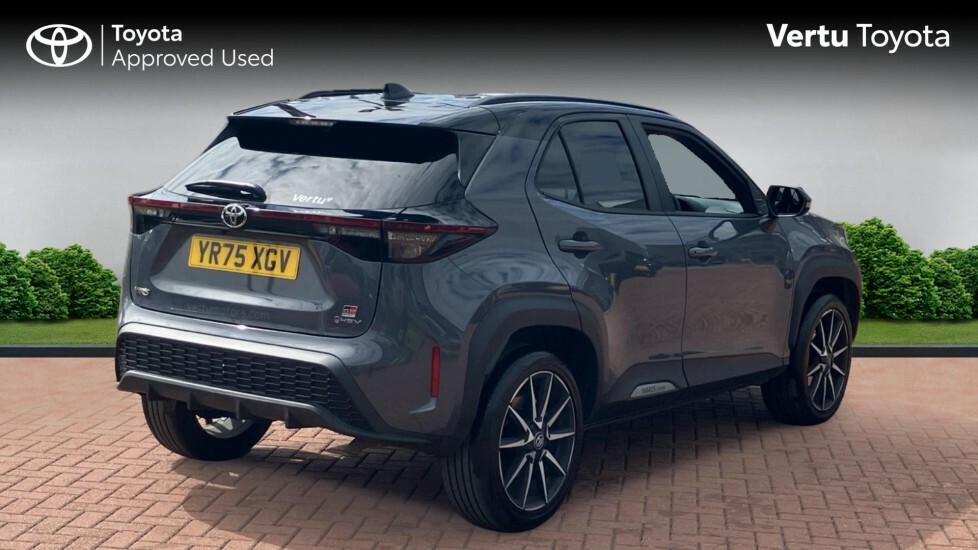 Toyota Yaris Cross Gr Sport YR75XGV Grey #2