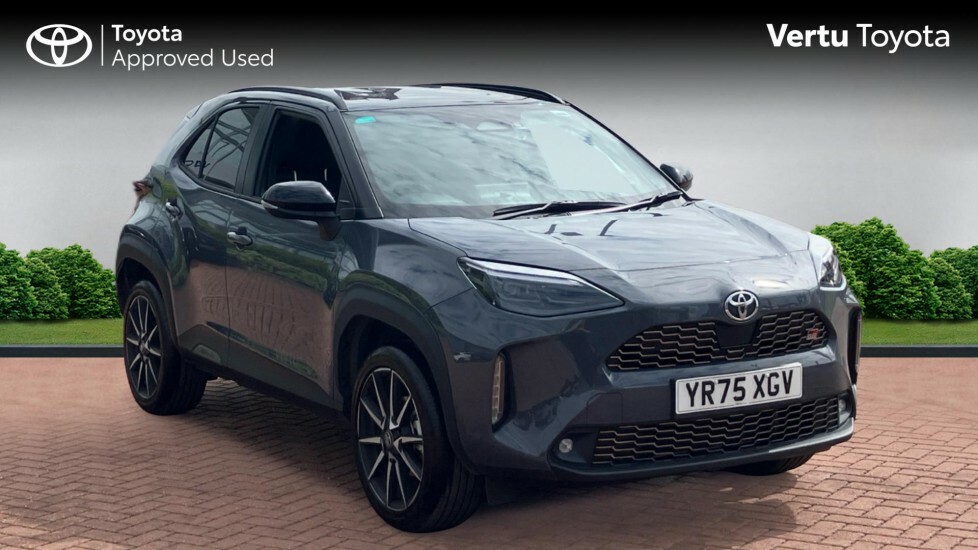 Toyota Yaris Cross Gr Sport YR75XGV Grey