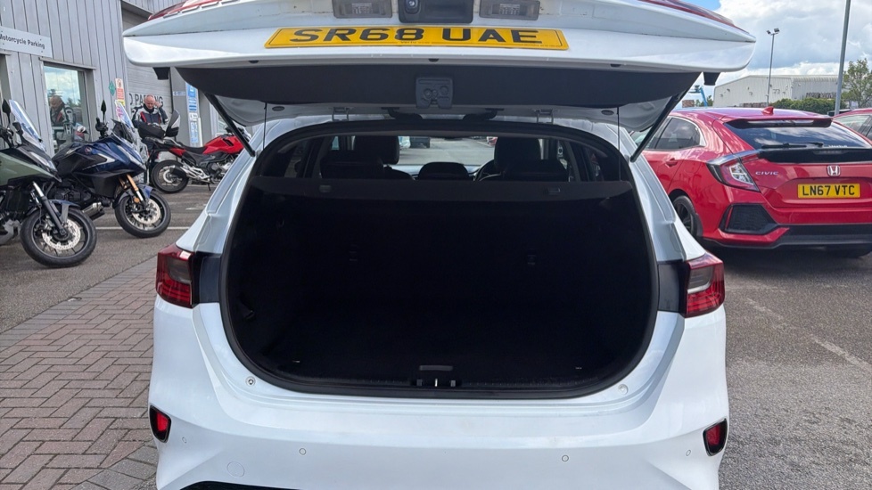 Kia Ceed 3 White #4