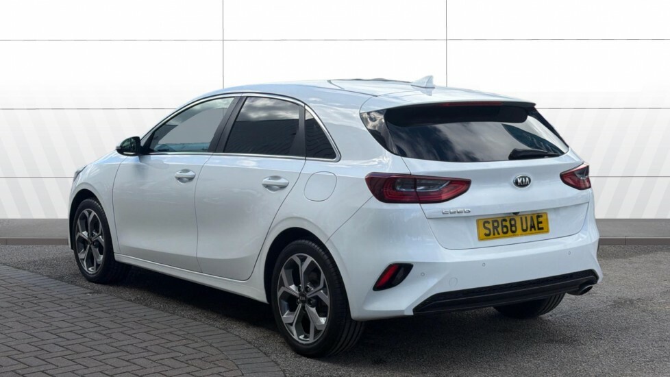 Kia Ceed 3 White #2