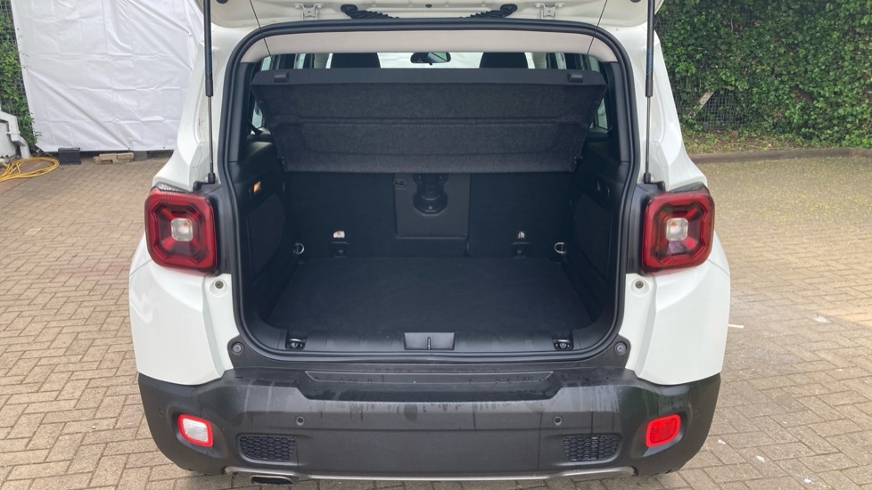 Jeep Renegade Limited White #4