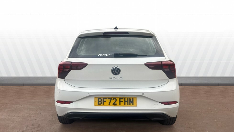 Volkswagen Polo Life White #6