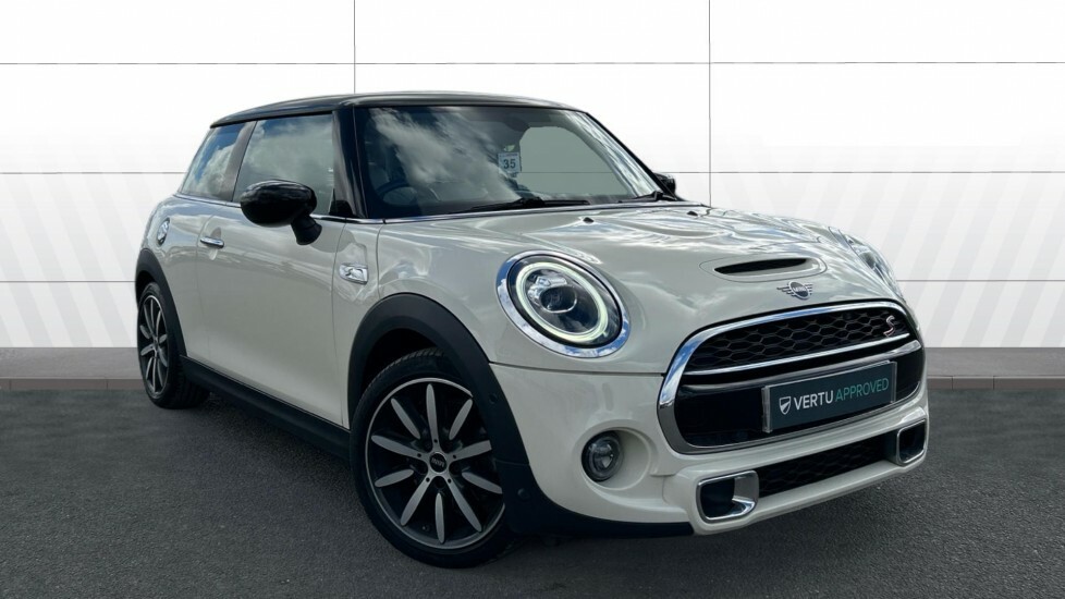 Mini Hatch Cooper S Exclusive White