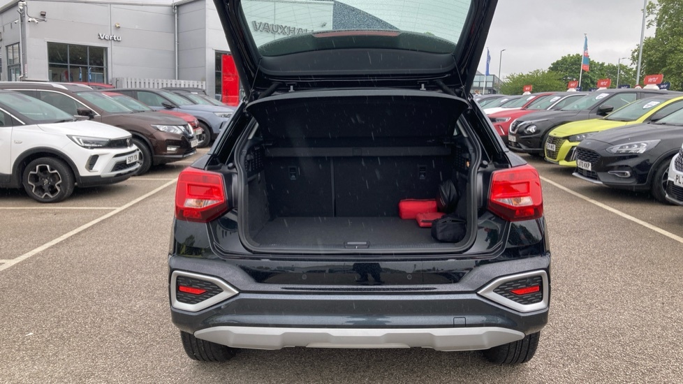 Audi Q2 Sport EJ22RVN Black #4