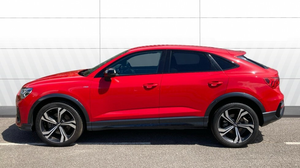 Audi Q3 Edition 1 WR69HNG Red #5