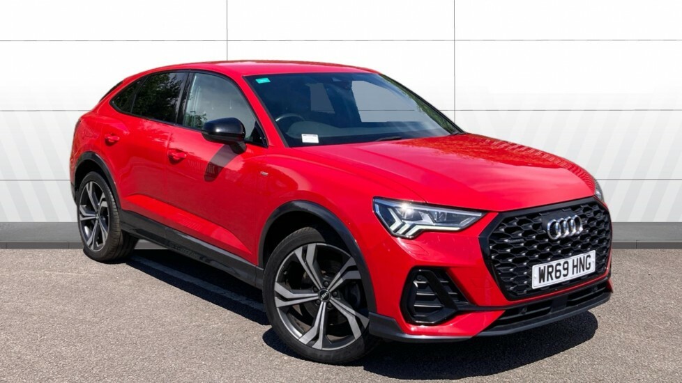 Audi Q3 Edition 1 Red